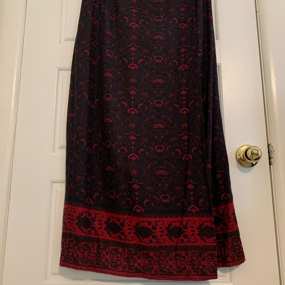 Westbound Black and Red Patterned Skirt